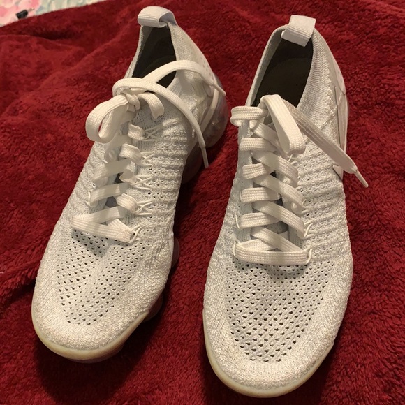 White VamporMax size 6 - Picture 2 of 6